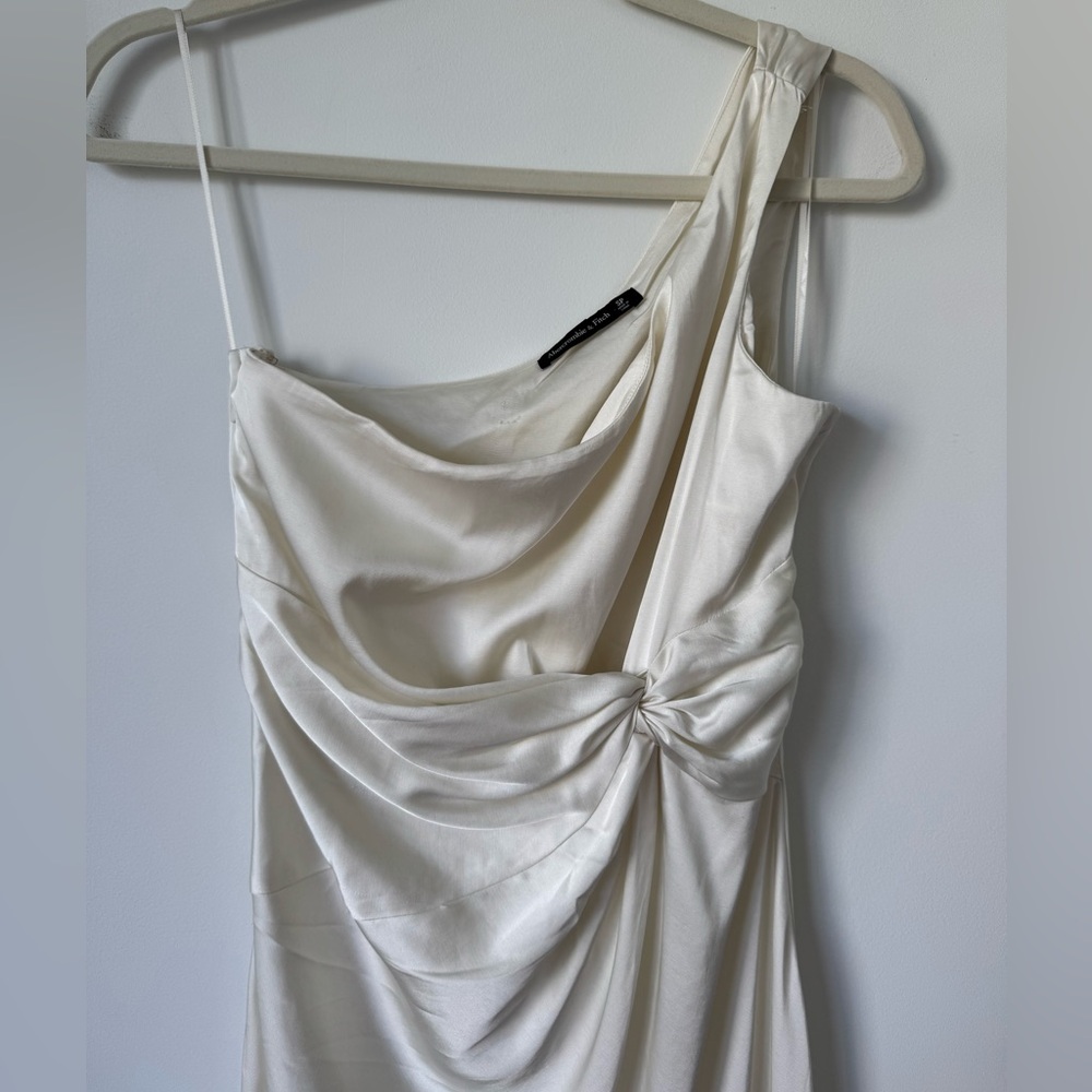 Abercrombie & Fitch One-Shoulder Satin Knotted Midi Dress - Size SP - Picture 8 of 16